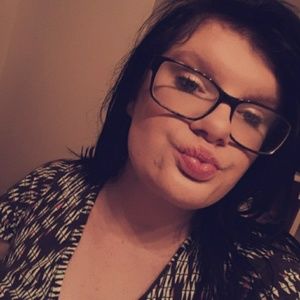 Meet your Posher, Anjolie